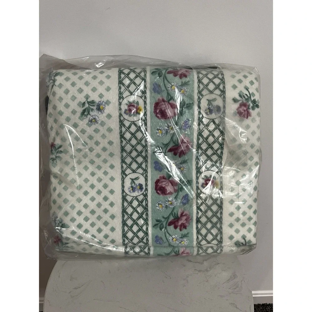 Vtg Satin‎ Trim Blanket Floral Cottage  Full Twin 72x90 Cottagecore Shabby Chic
